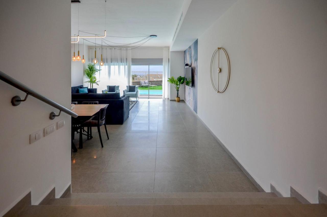 Yalarent Morning Star-Garden With Private Pool Apartment Eilat Bagian luar foto