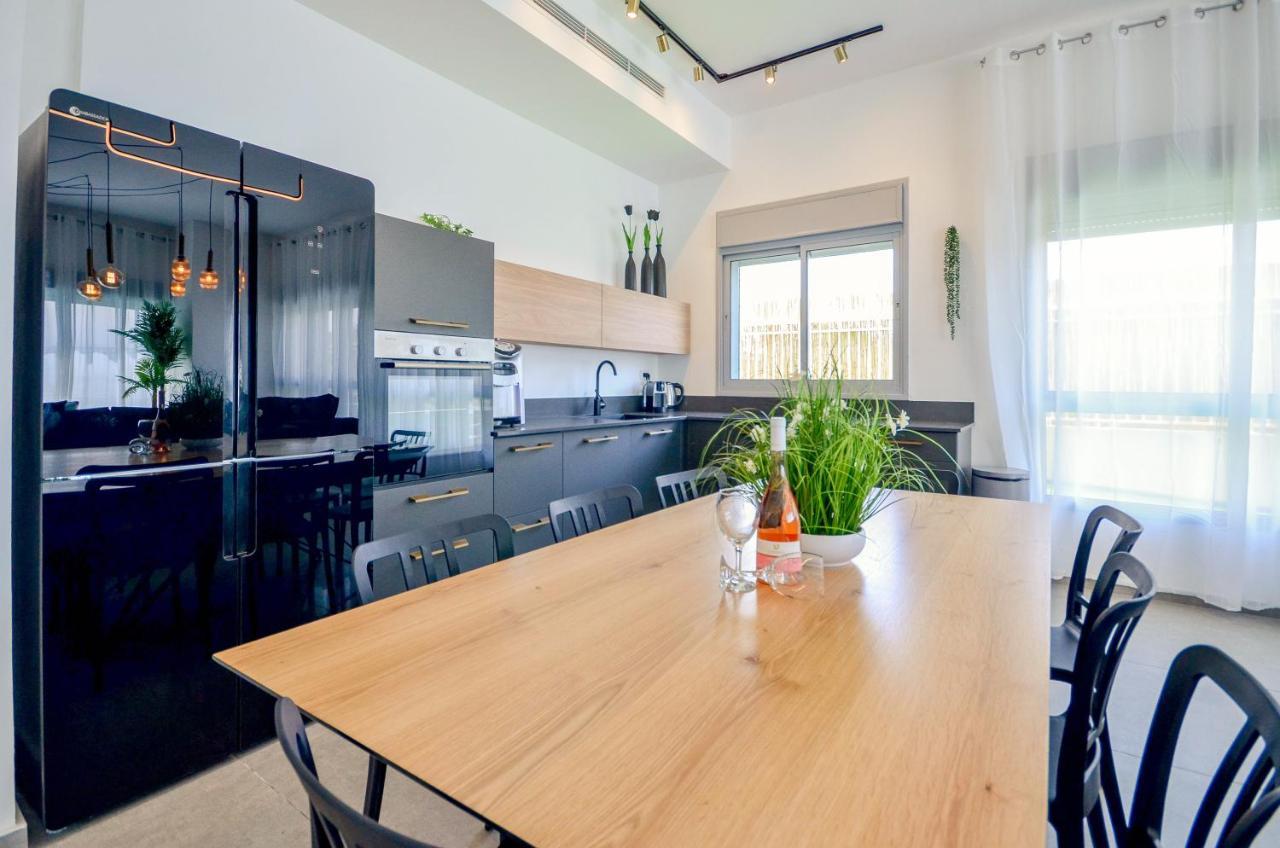 Yalarent Morning Star-Garden With Private Pool Apartment Eilat Bagian luar foto